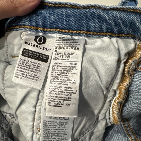 Levis Cut Off Shorts Women’s Size 28 High Rise Button Fly Denim Distressed READ - Picture 6 of 10